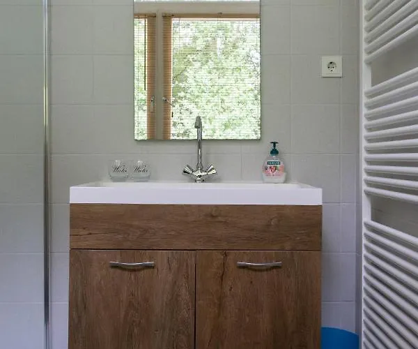 فندق مبيت وإفطار De Rode Beuk 4*